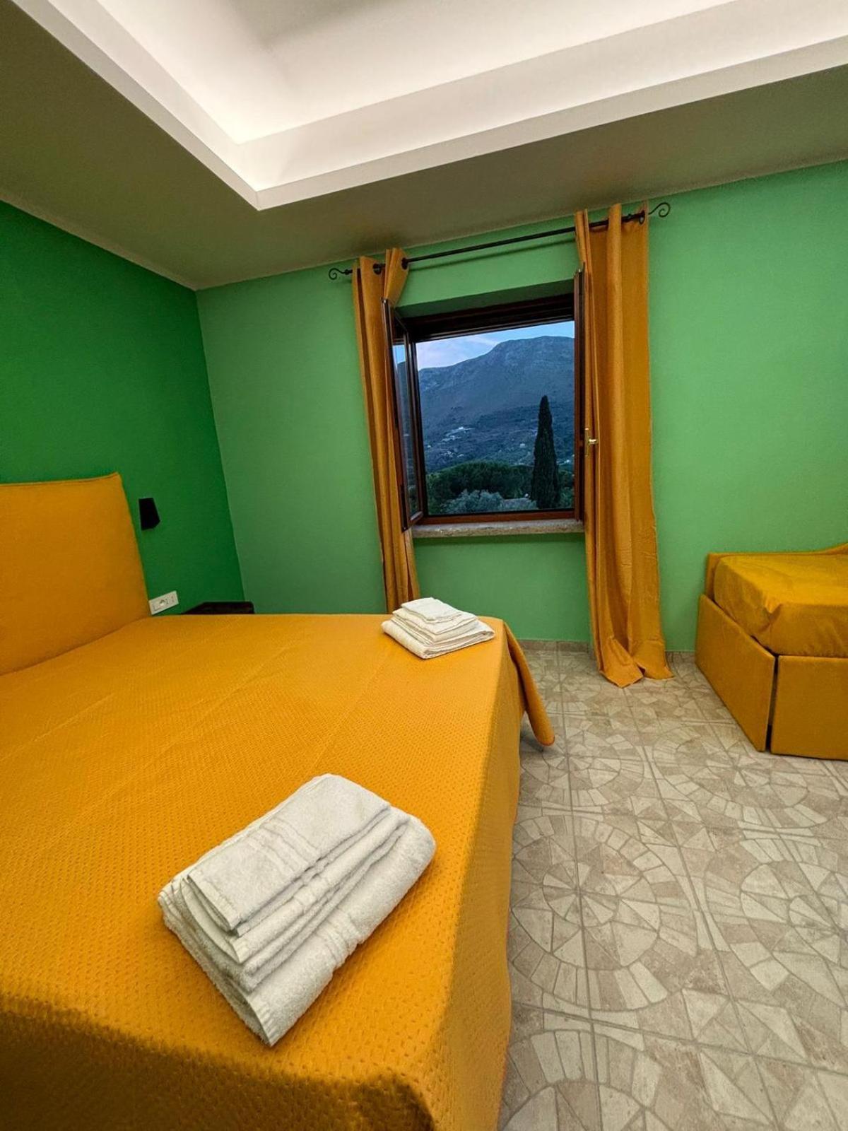 Domus Arco Romano Guest House Itri Exterior photo