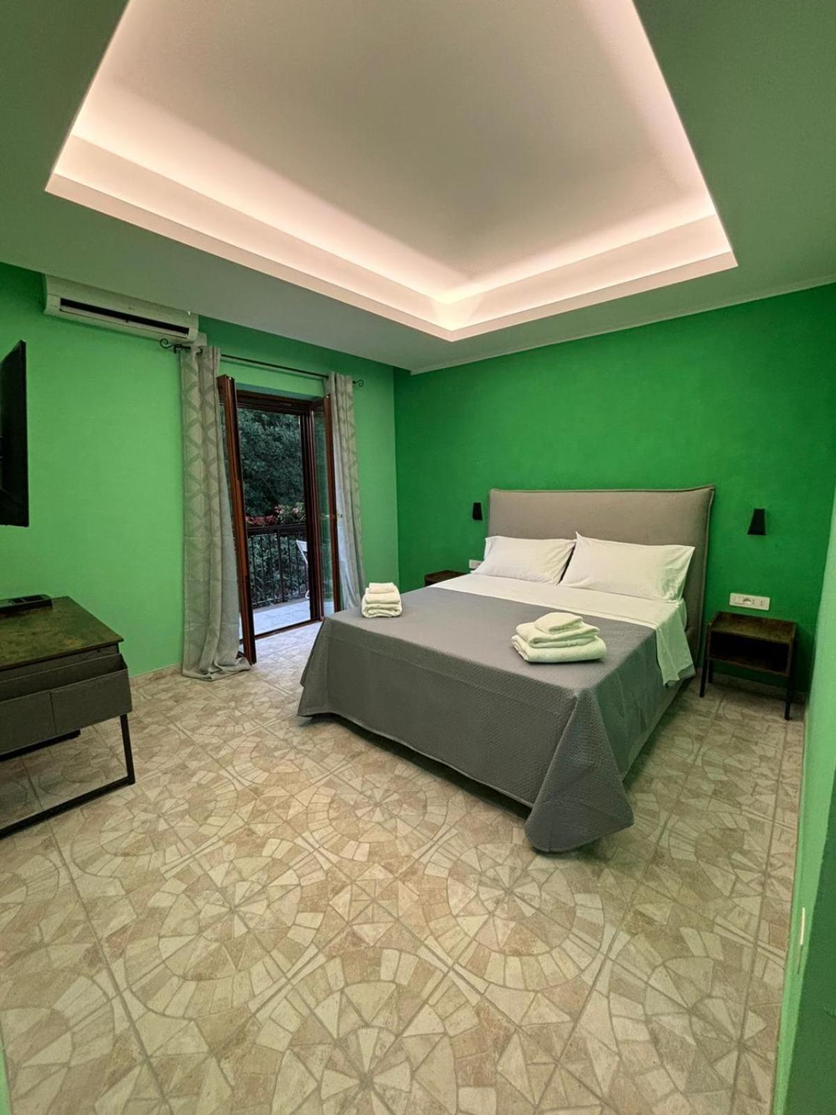 Domus Arco Romano Guest House Itri Exterior photo