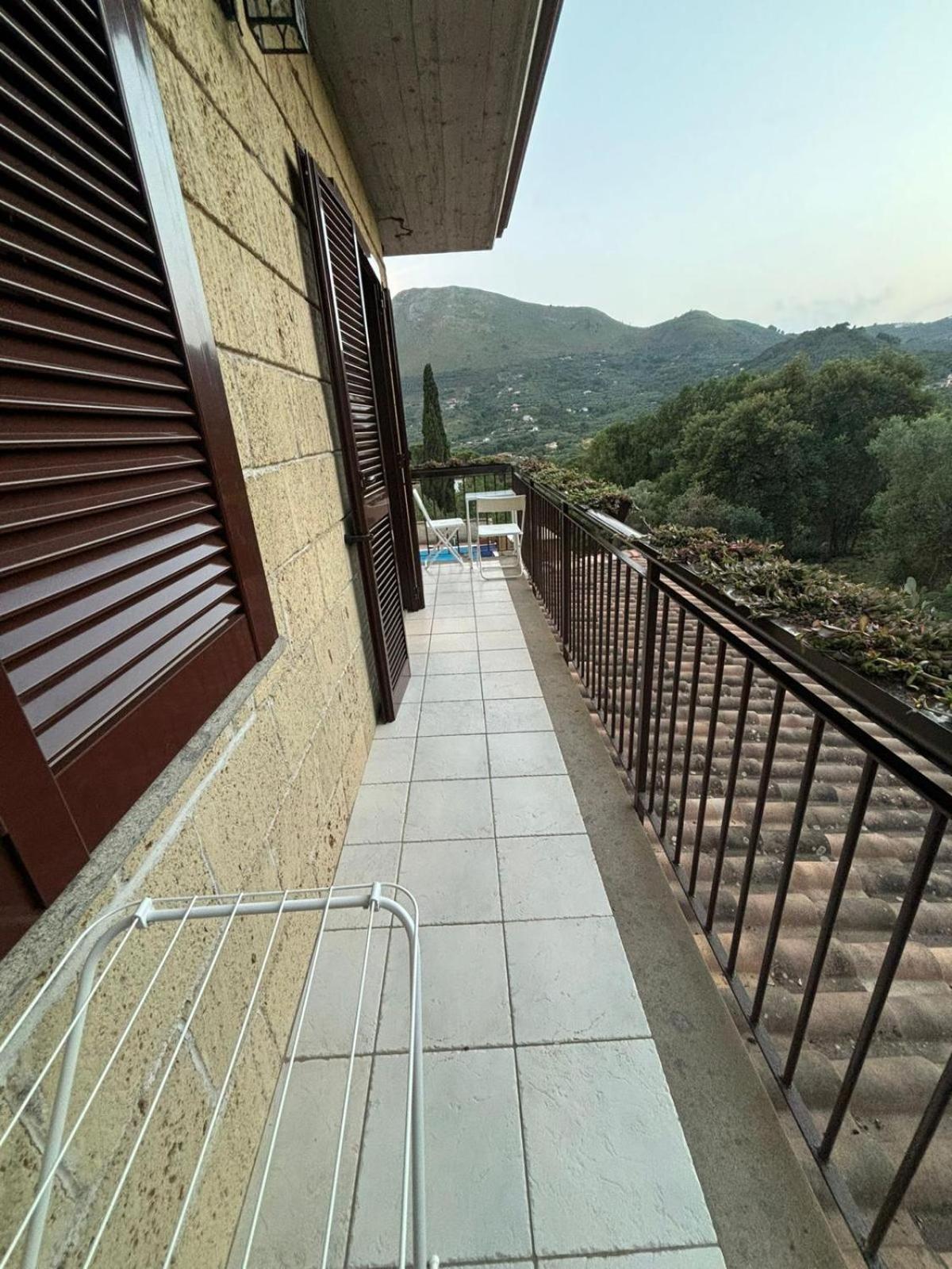 Domus Arco Romano Guest House Itri Exterior photo