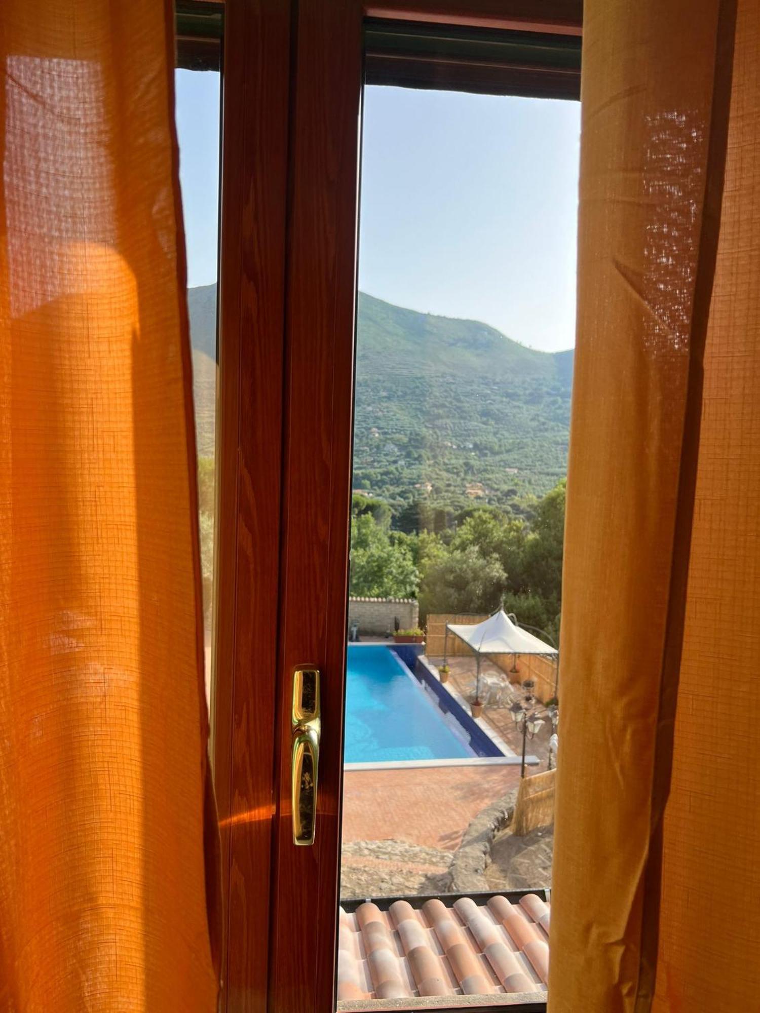 Domus Arco Romano Guest House Itri Exterior photo